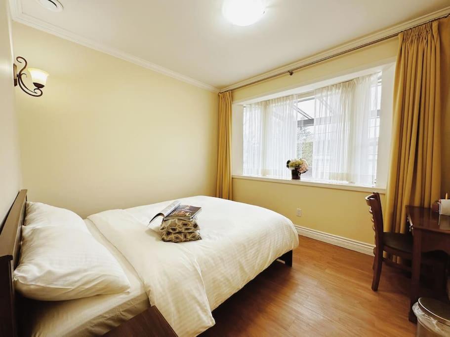 Super Cosy 8Bed & 6Bath In Vancouver Heart Near To Airport Exterior photo