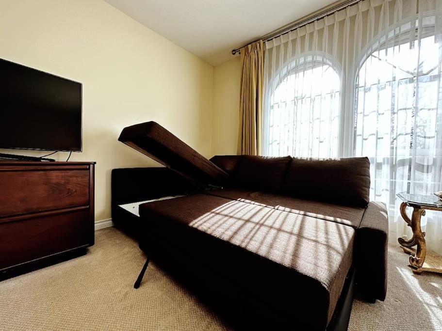 Super Cosy 8Bed & 6Bath In Vancouver Heart Near To Airport And Downtown Exterior photo