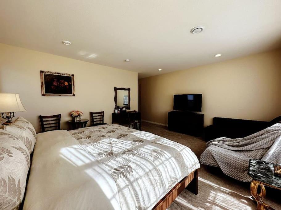 Super Cosy 8Bed & 6Bath In Vancouver Heart Near To Airport Exterior photo
