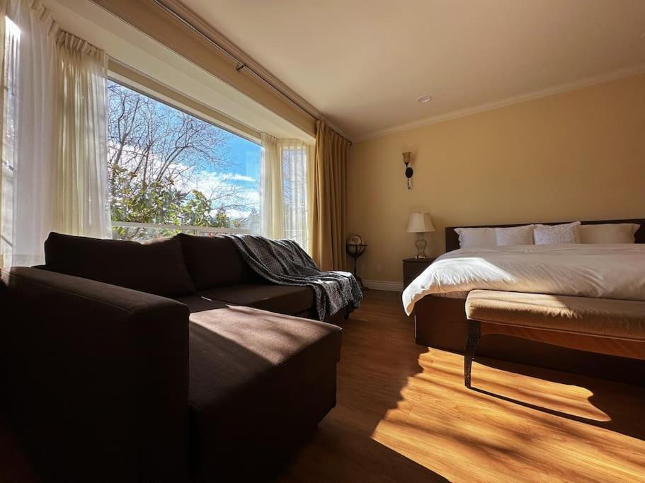 Super Cosy 8Bed & 6Bath In Vancouver Heart Near To Airport And Downtown Exterior photo