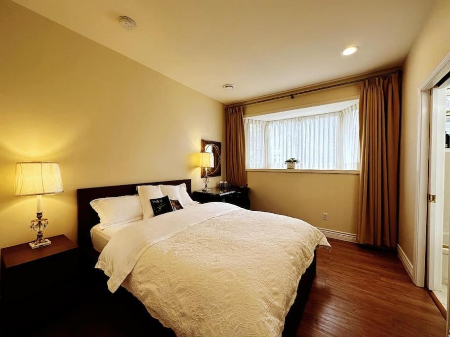 Super Cosy 8Bed & 6Bath In Vancouver Heart Near To Airport Exterior photo