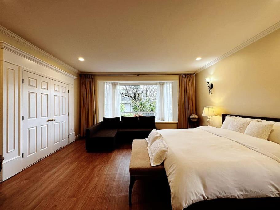 Super Cosy 8Bed & 6Bath In Vancouver Heart Near To Airport Exterior photo